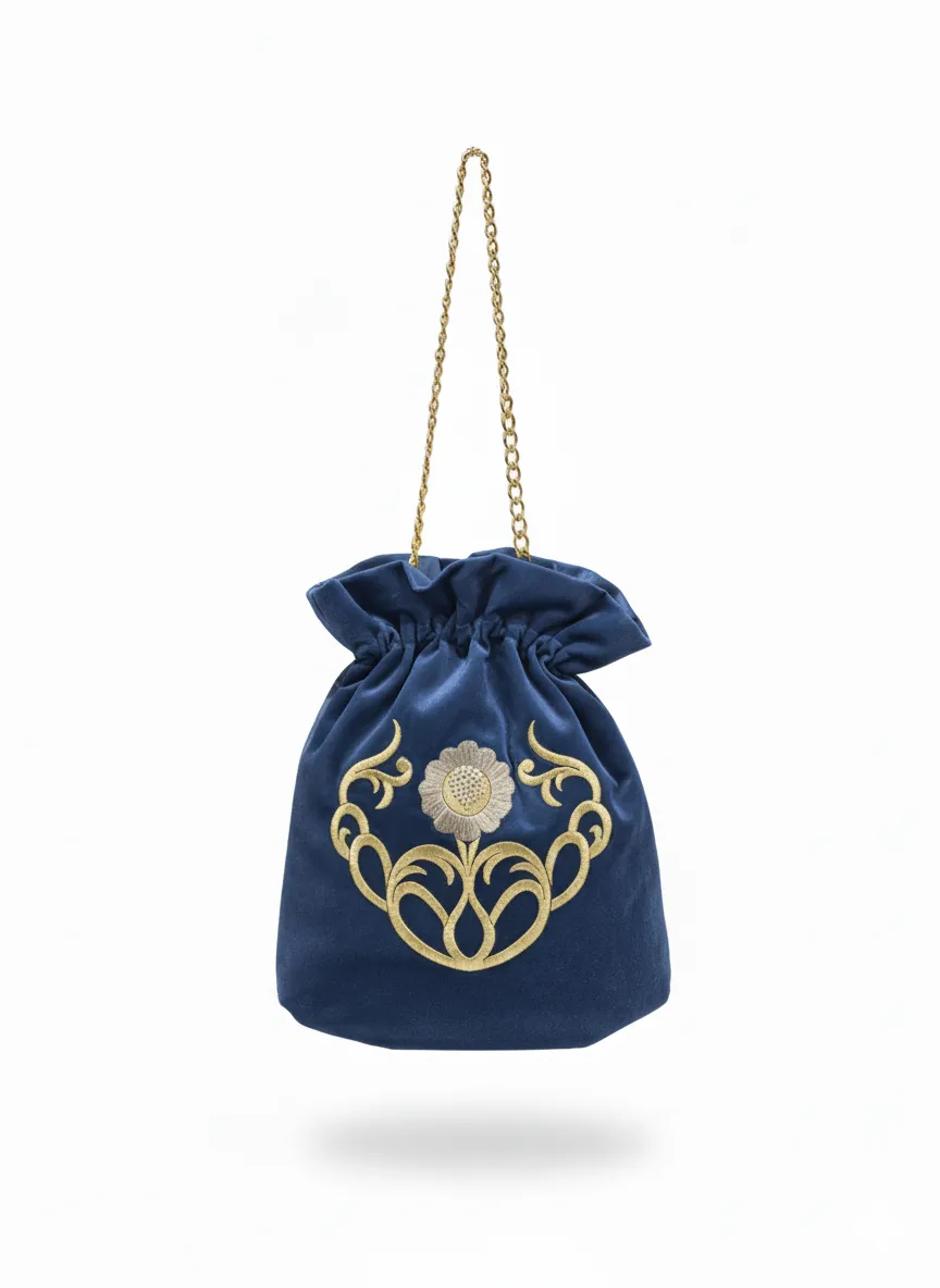 Kadın Lacivert Kadife Çiçek İşlemeli Zincir Askılı Omuz Çantası