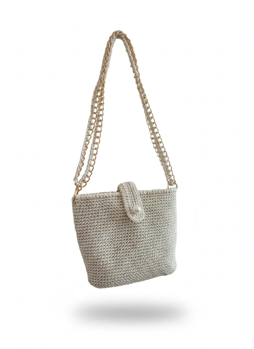 Krem Rengi Makrome Örgü İnci Detaylı Zincir Askılı Çanta