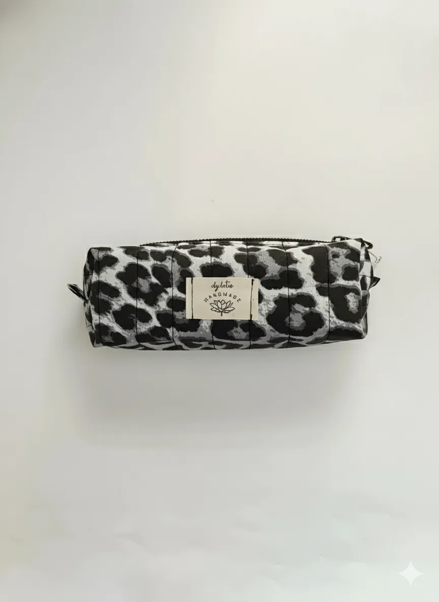 Leopar Desenli Poplin Kumaş Kalemlik/Fırça Çantası - El Yapımı